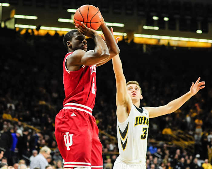 As a freshman in 2017, Iowa's Jordan Bohannon tries to defend a shot by Indiana's Josh Newkirk. (USA TODAY Sports)